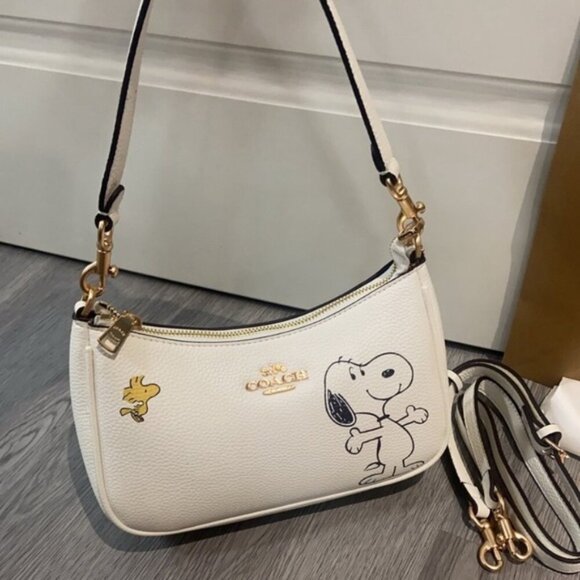 Coach Handbags - Coach X Peanuts Teri Shoulder Bag With Snoopy